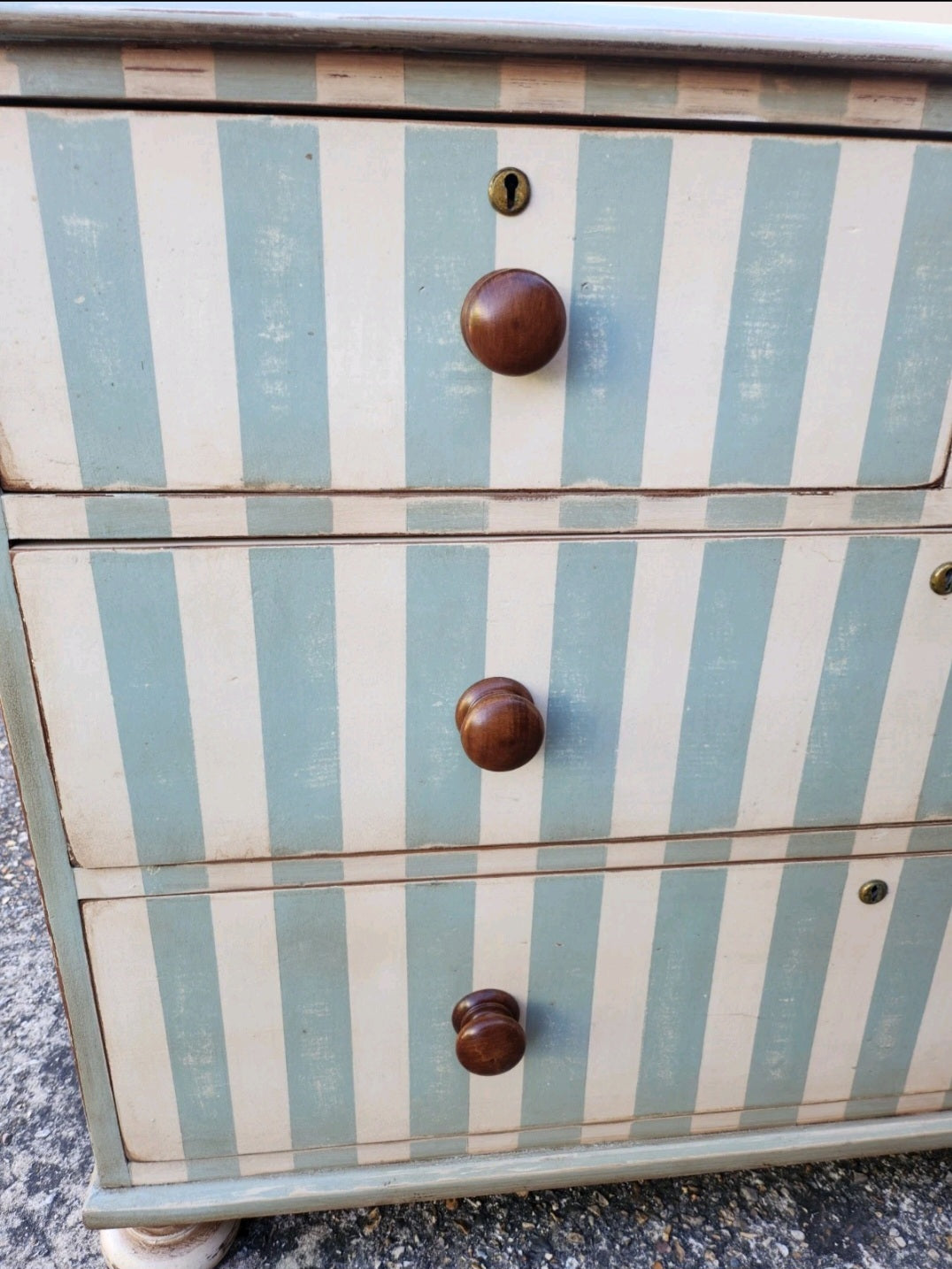 VICTORIAN PAINTED CHEST OF DRAWERS