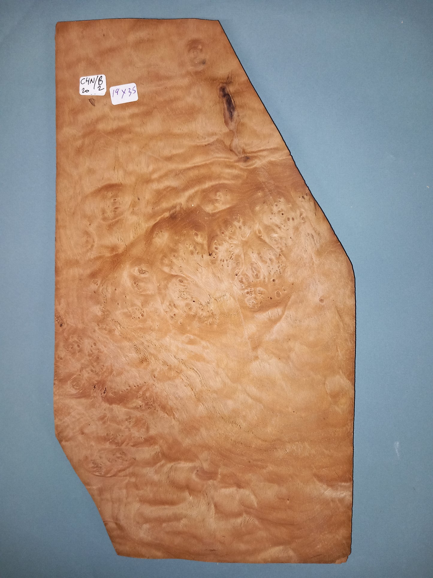CONSECUTIVE SHEETS OF CHESTNUT BURR VENEER 19 X 35 CM