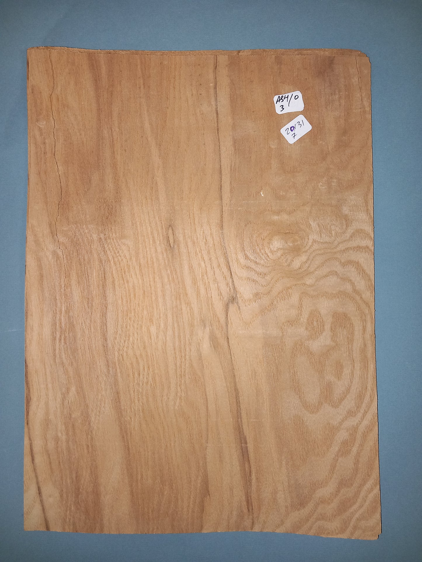 CONSECUTIVE SHEETS OF OLIVE ASH VENEER 20 X 31 CM