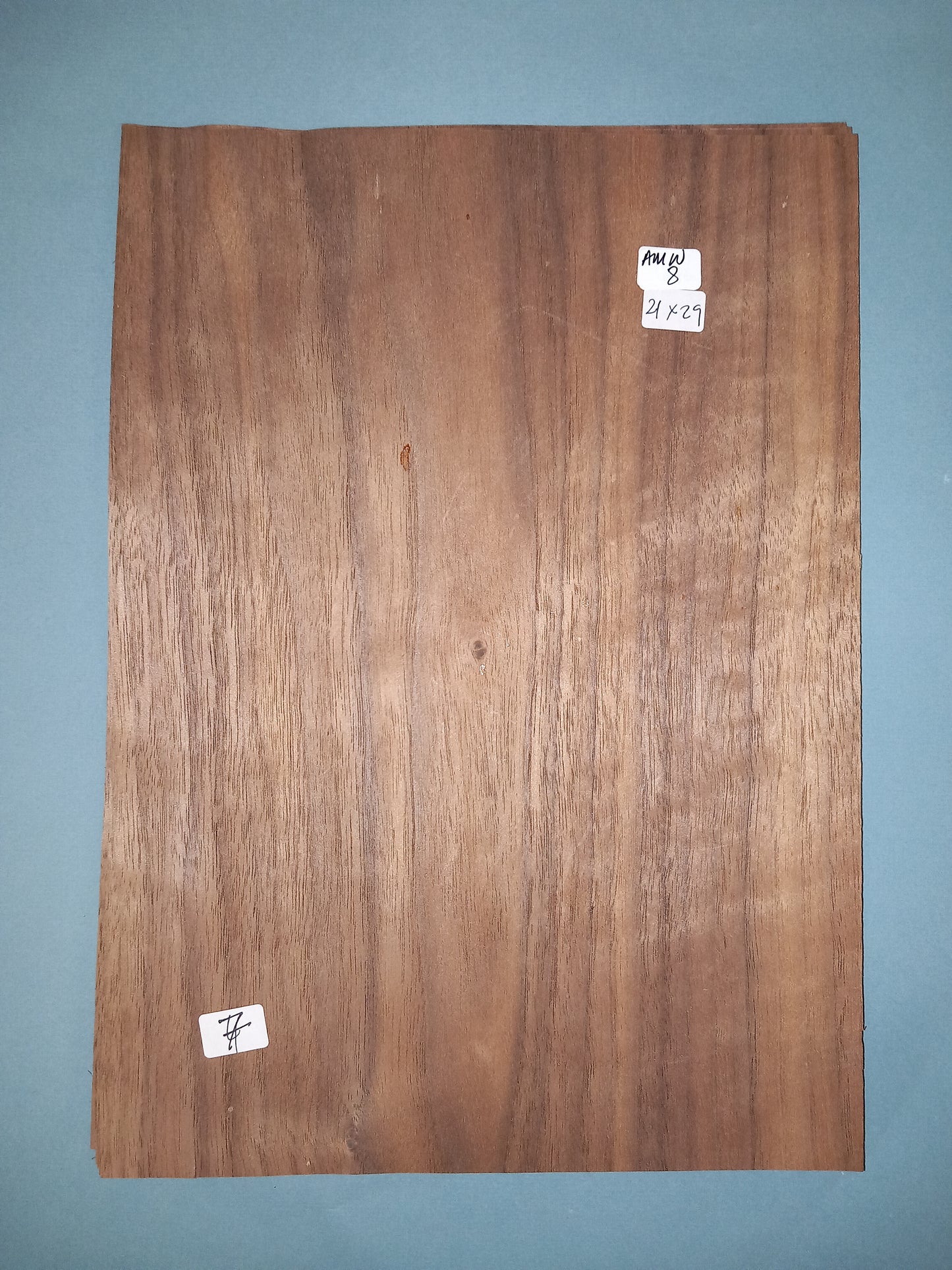 CONSECUTIVE SHEETS OF AMERICAN WALNUT VENEER 21 X 29 CM