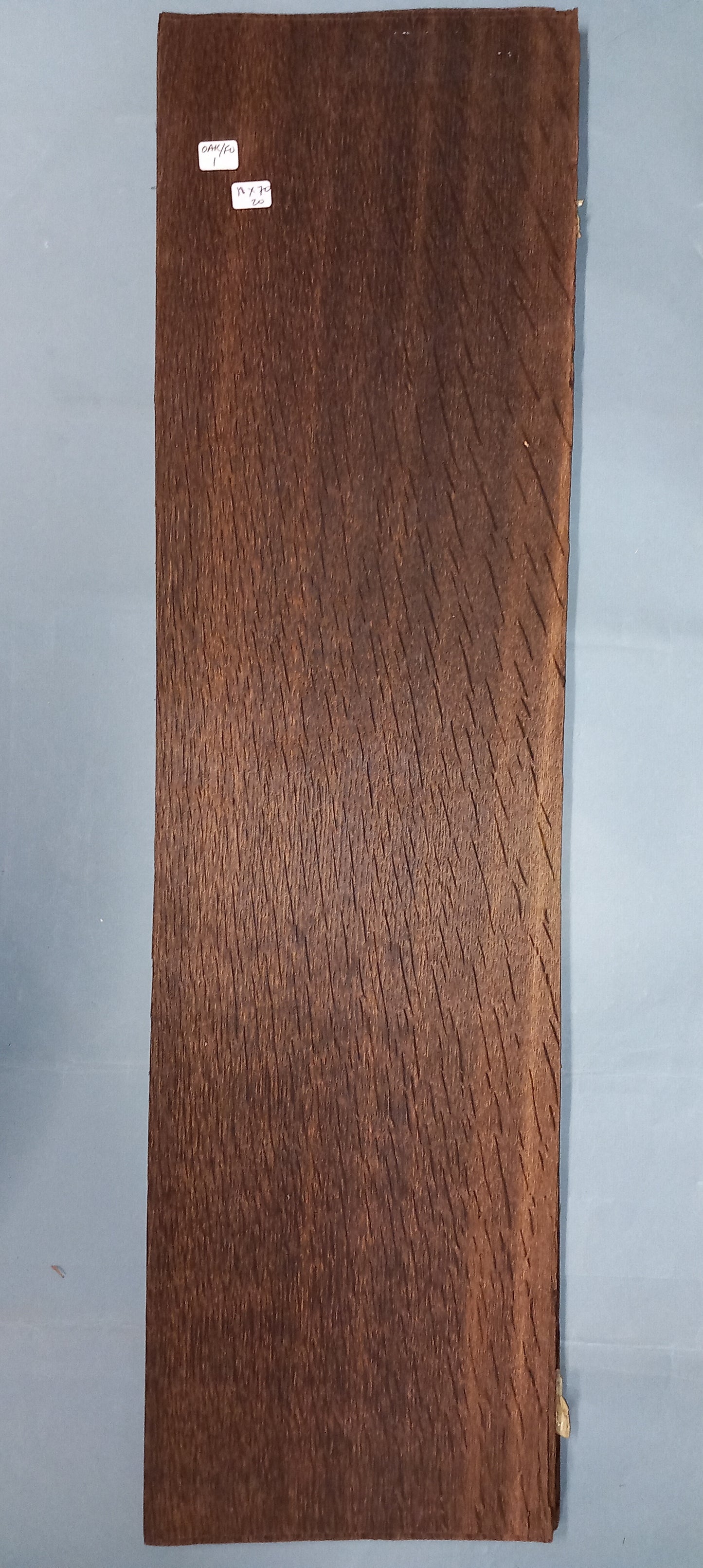 CONSECUTIVE SHEETS OF FUMED OAK VENEER 18 X 70 CM