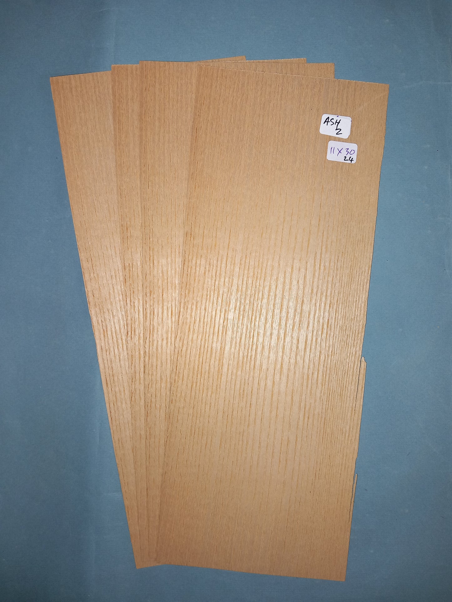 4 CONSECUTIVE SHEETS OF ASH VENEER 11 X 30 CM