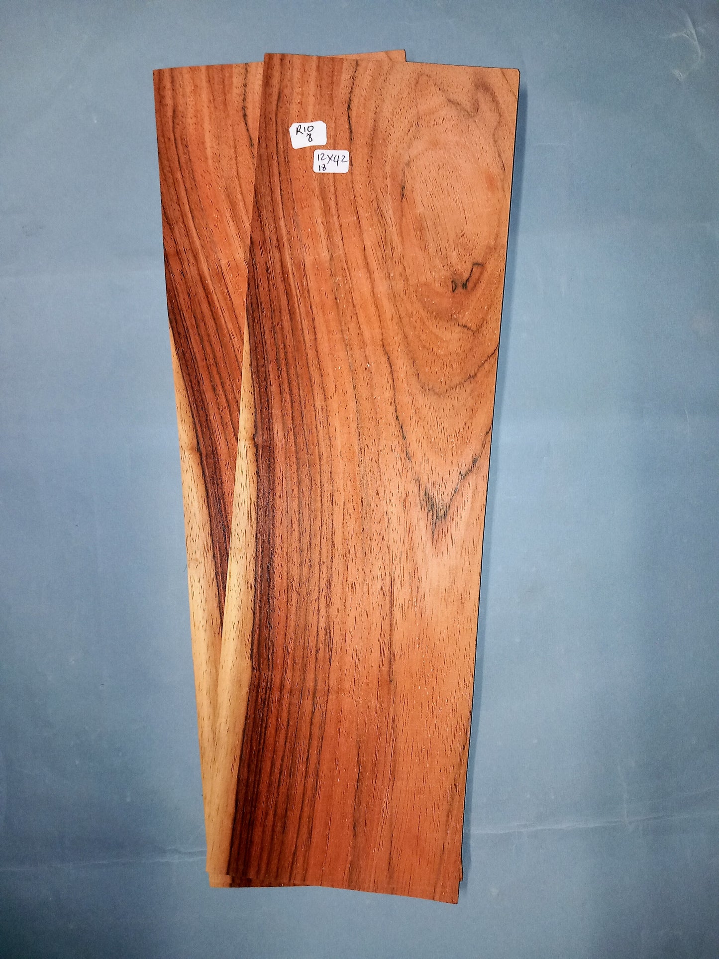 2 CONSECUTIVE SHEETS OF RIO ROSEWOOD VENEER 12 X 42 CM