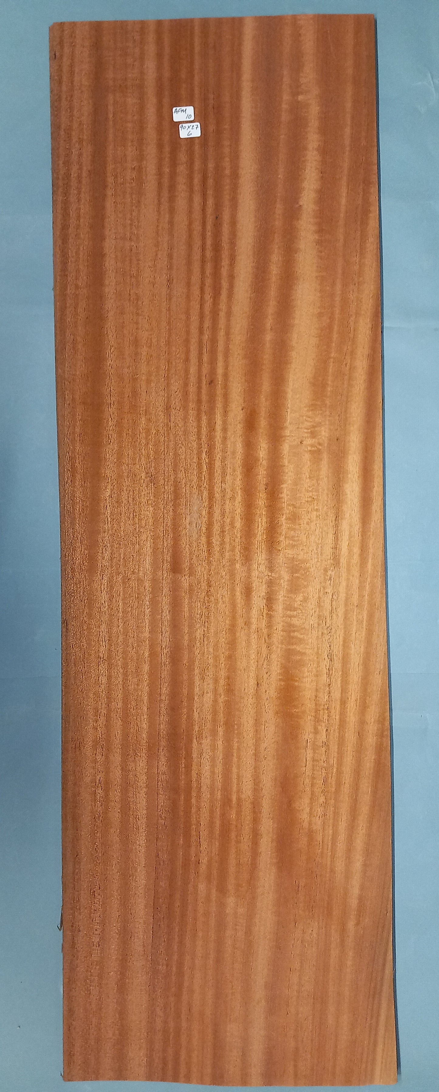 LARGE CONSECUTIVE SHEETS OF AFRICAN MAHOGANY VENEER 90 X 27 CM 1.7MM