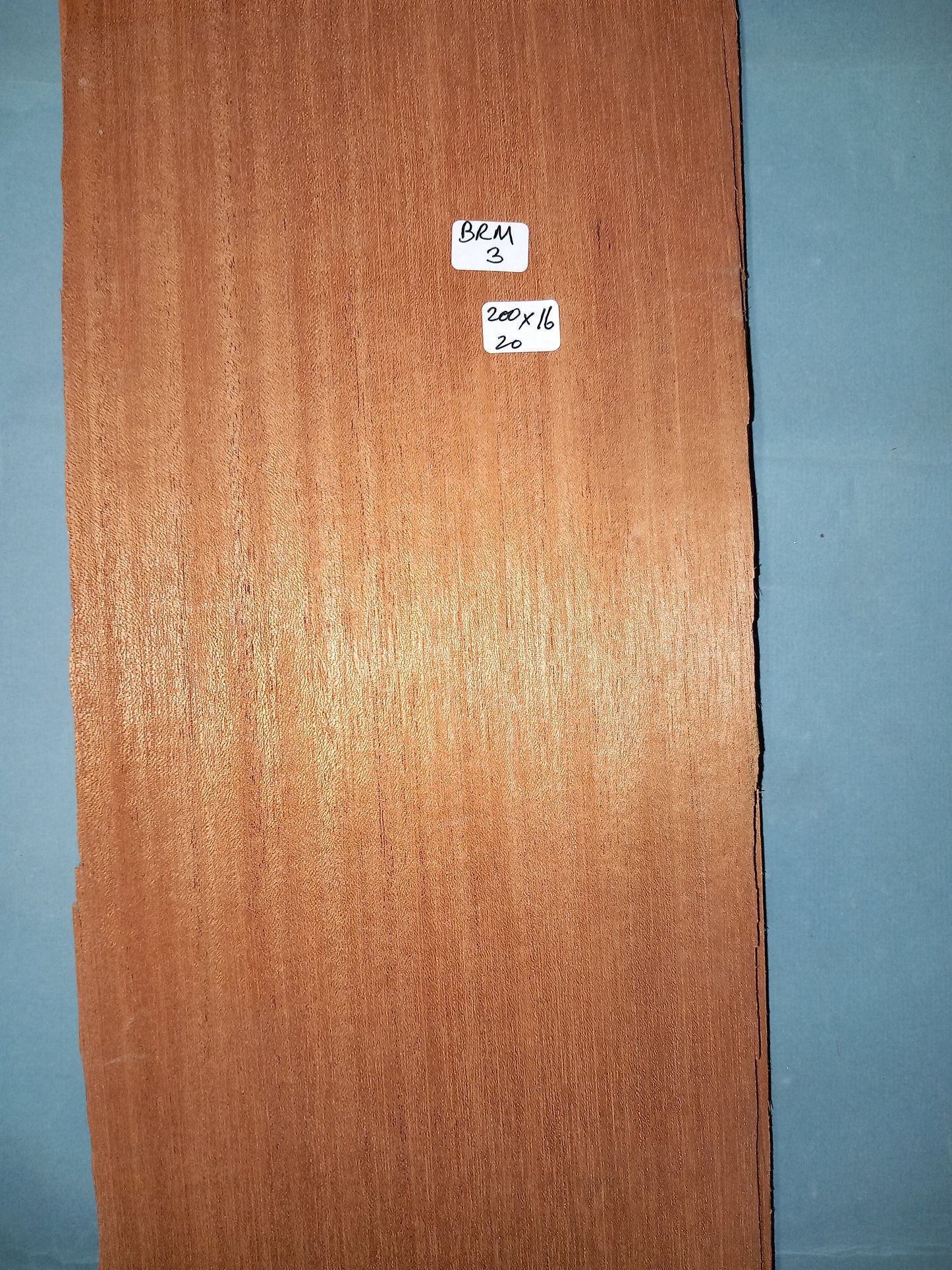 LARGE CONSECUTIVE SHEETS OF BRAZILIAN MAHOGANY VENEER 200 X 16 CM