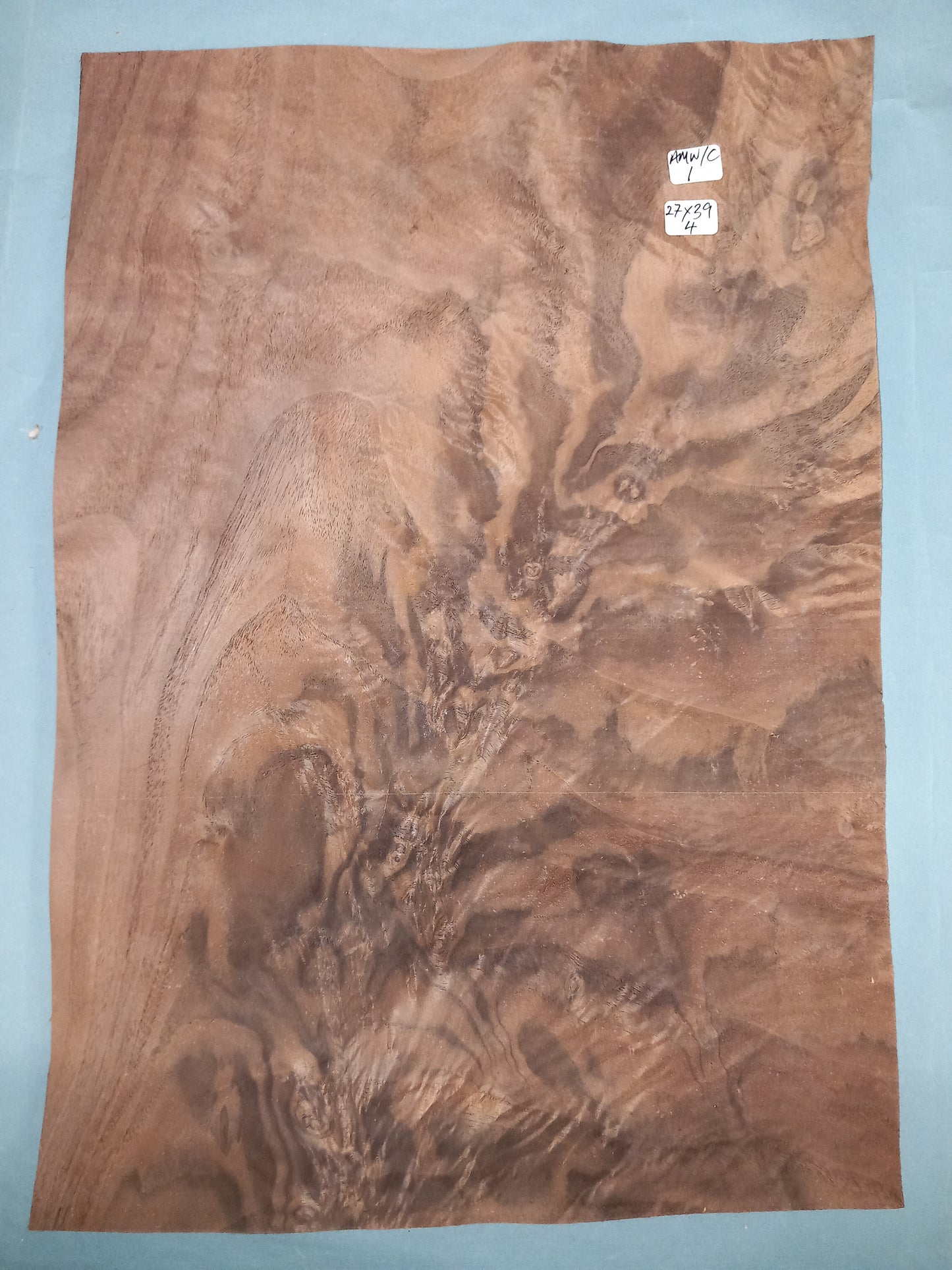 CONSECUTIVE SHEETS OF AMERICAN WALNUT CROTCH VENEER 27 X 39 CM