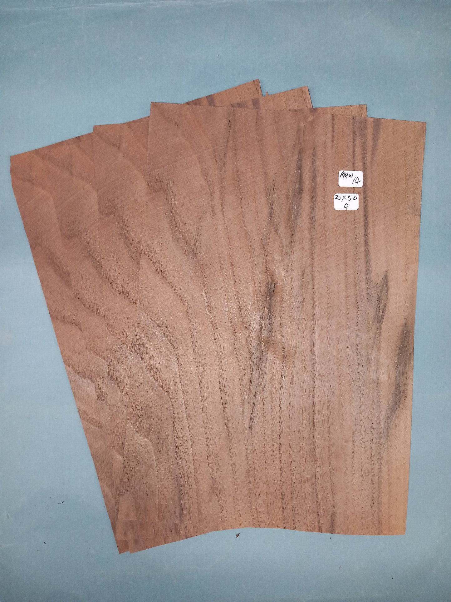 AMERICAN WALNUT - 4 CONSECUTIVE SHEETS 20x30cm