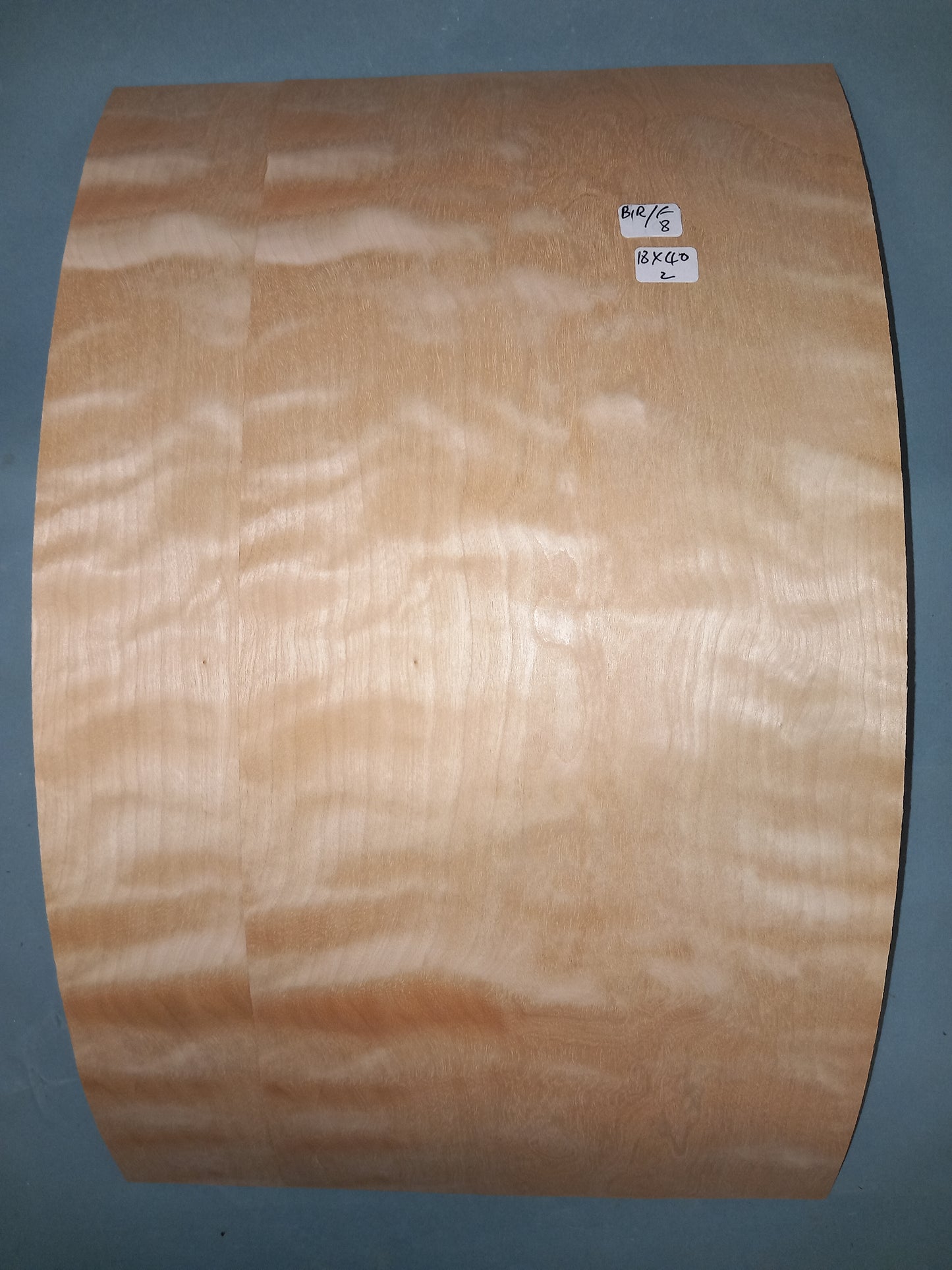 2 CONSECUTIVE SHEETS OF FIGURED BIRCH VENEER 18 X 40 CM