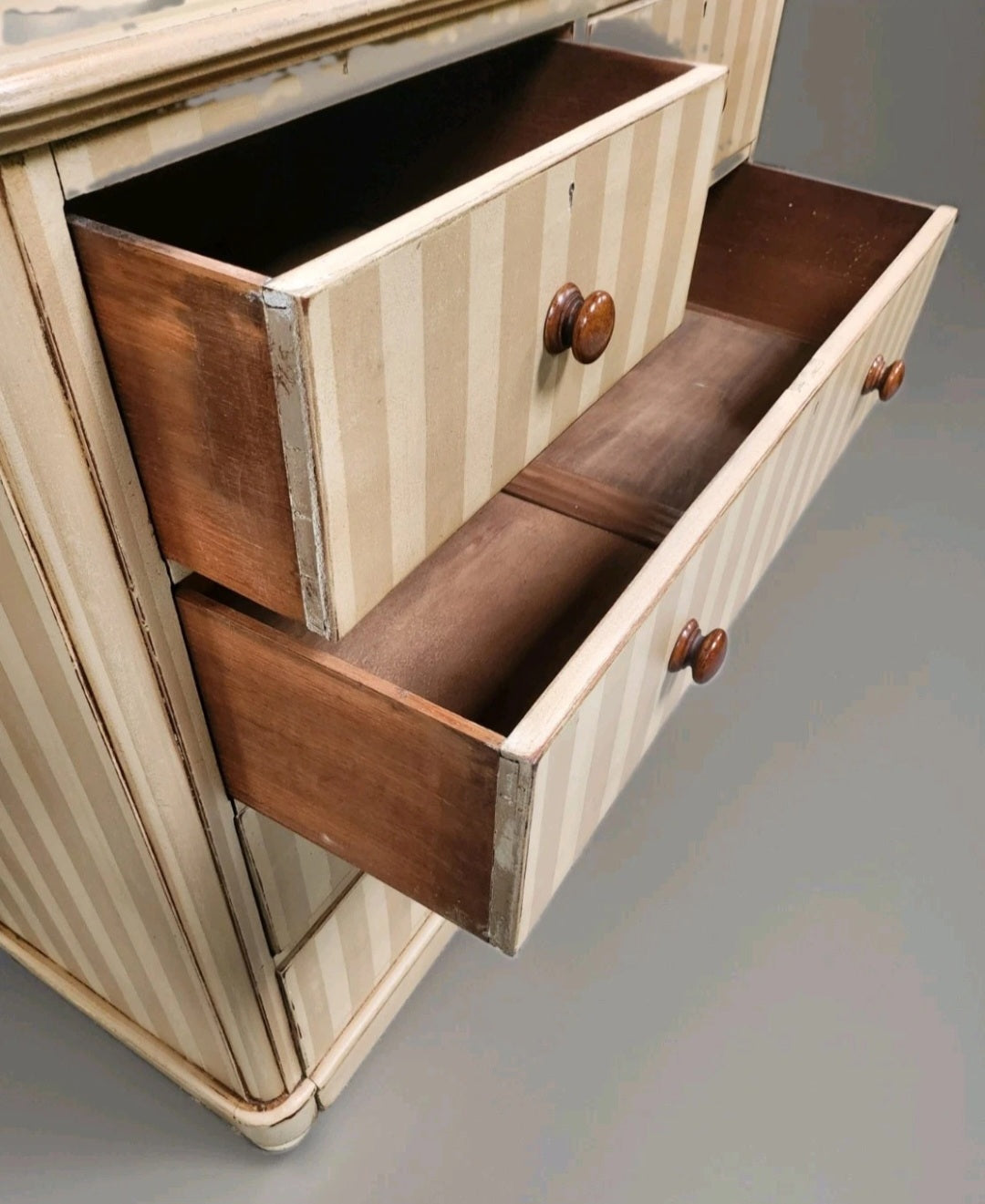VICTORIAN PAINTED CHEST OF DRAWERS