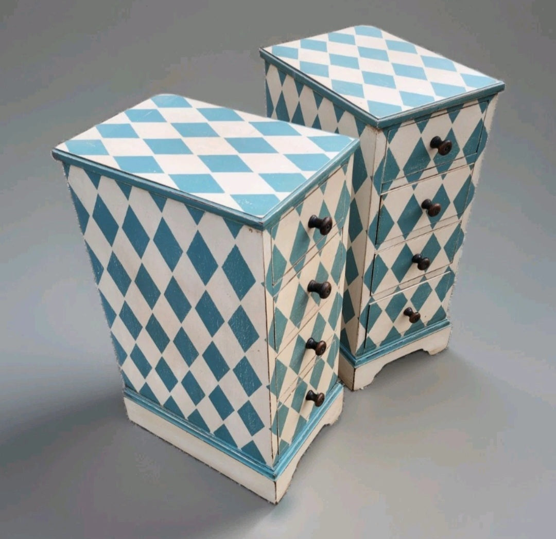PAIR OF MID CENTURY BEDSIDE CHESTS