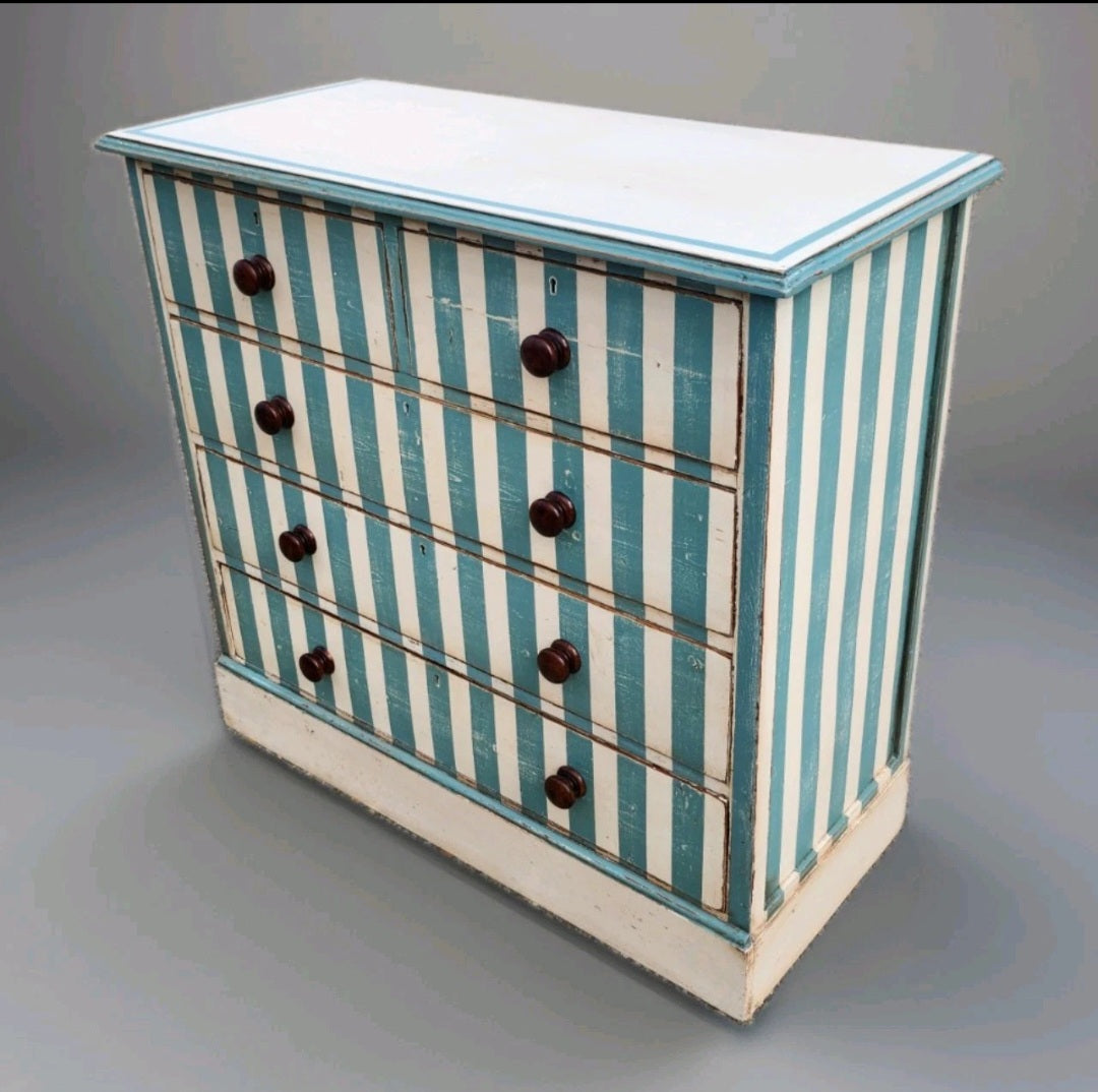 ANTIQUE PAINTED CHEST OF DRAWERS