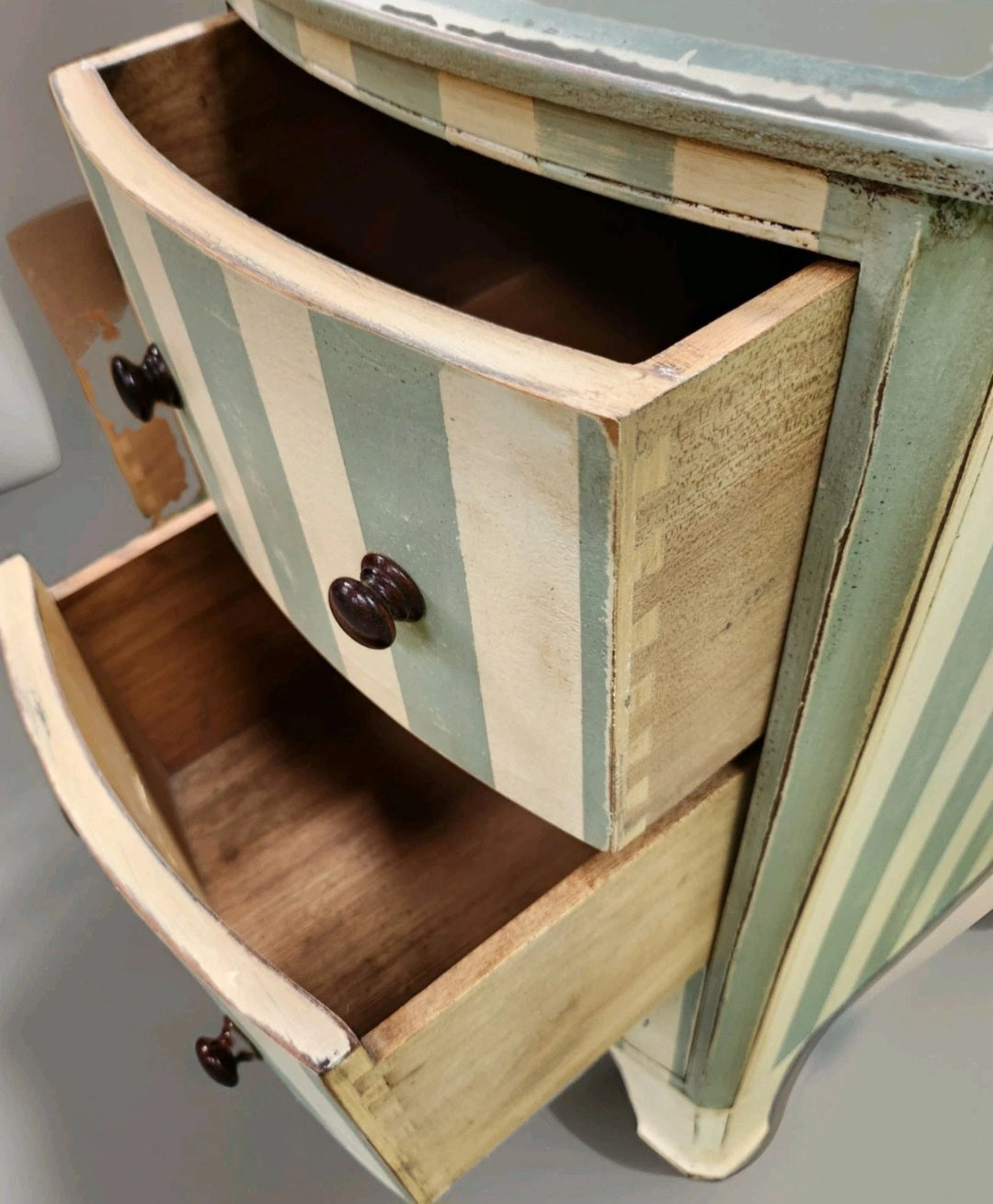 PAIR OF PAINTED BEDSIDE CHESTS OF DRAWERS