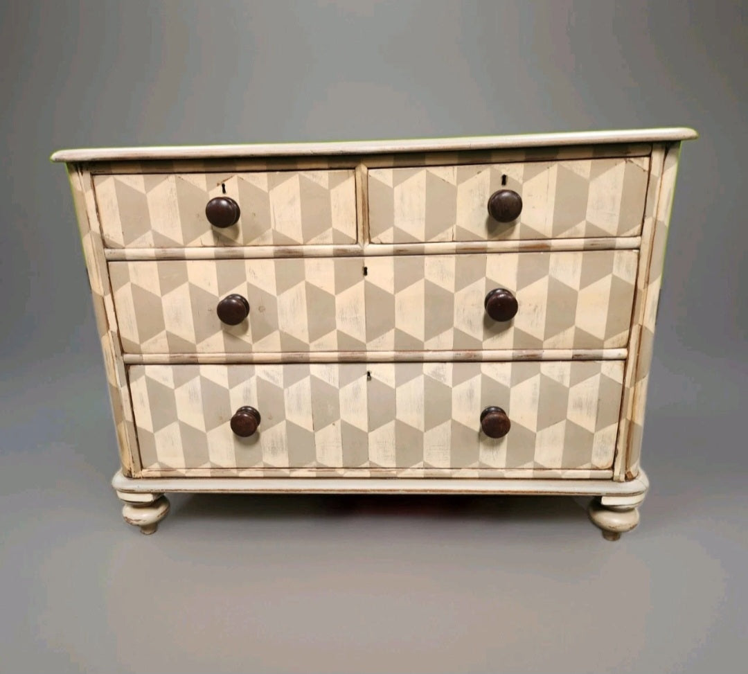 VICTORIAN PAINTED CHEST OF DRAWERS