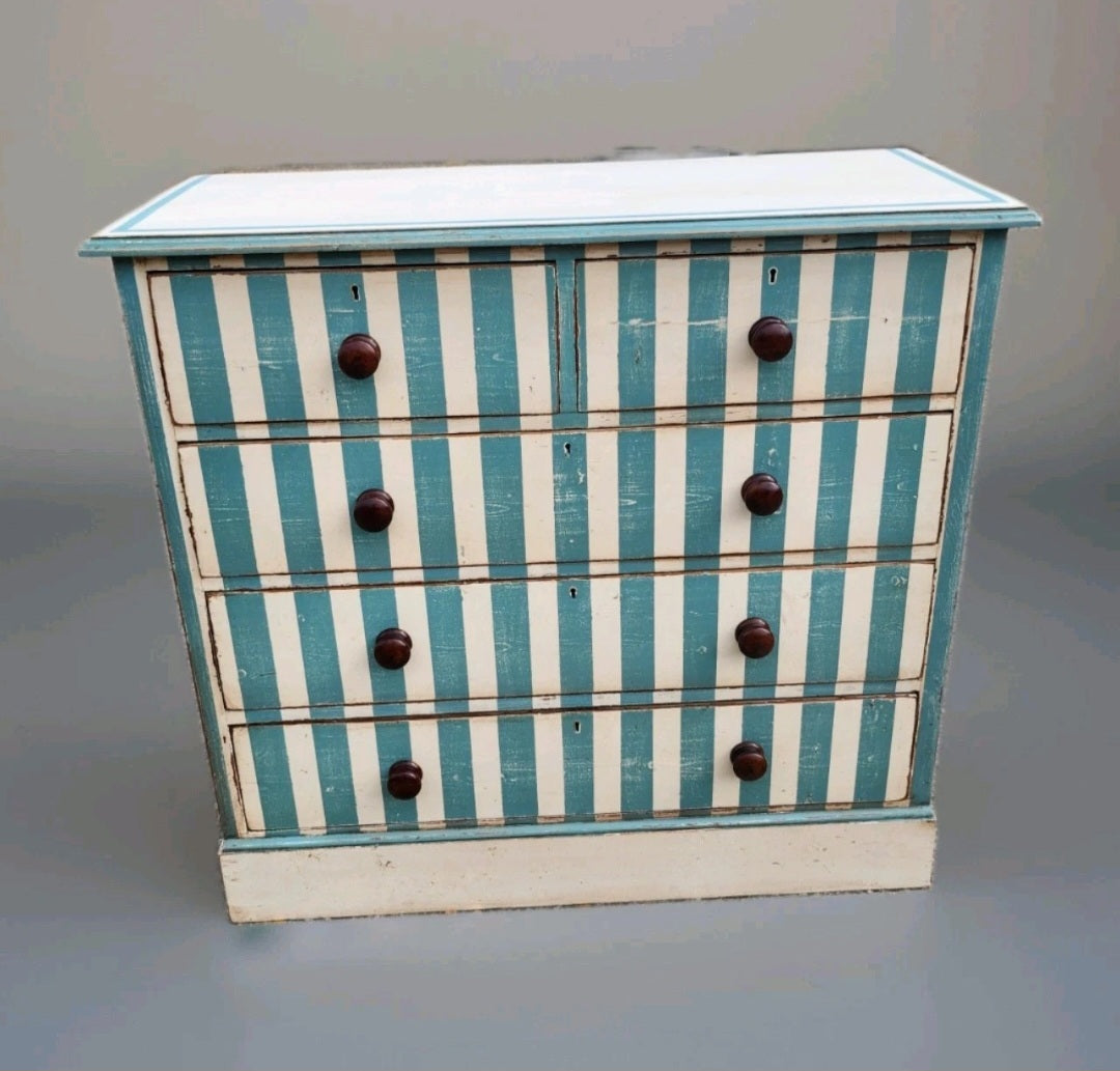 ANTIQUE PAINTED CHEST OF DRAWERS