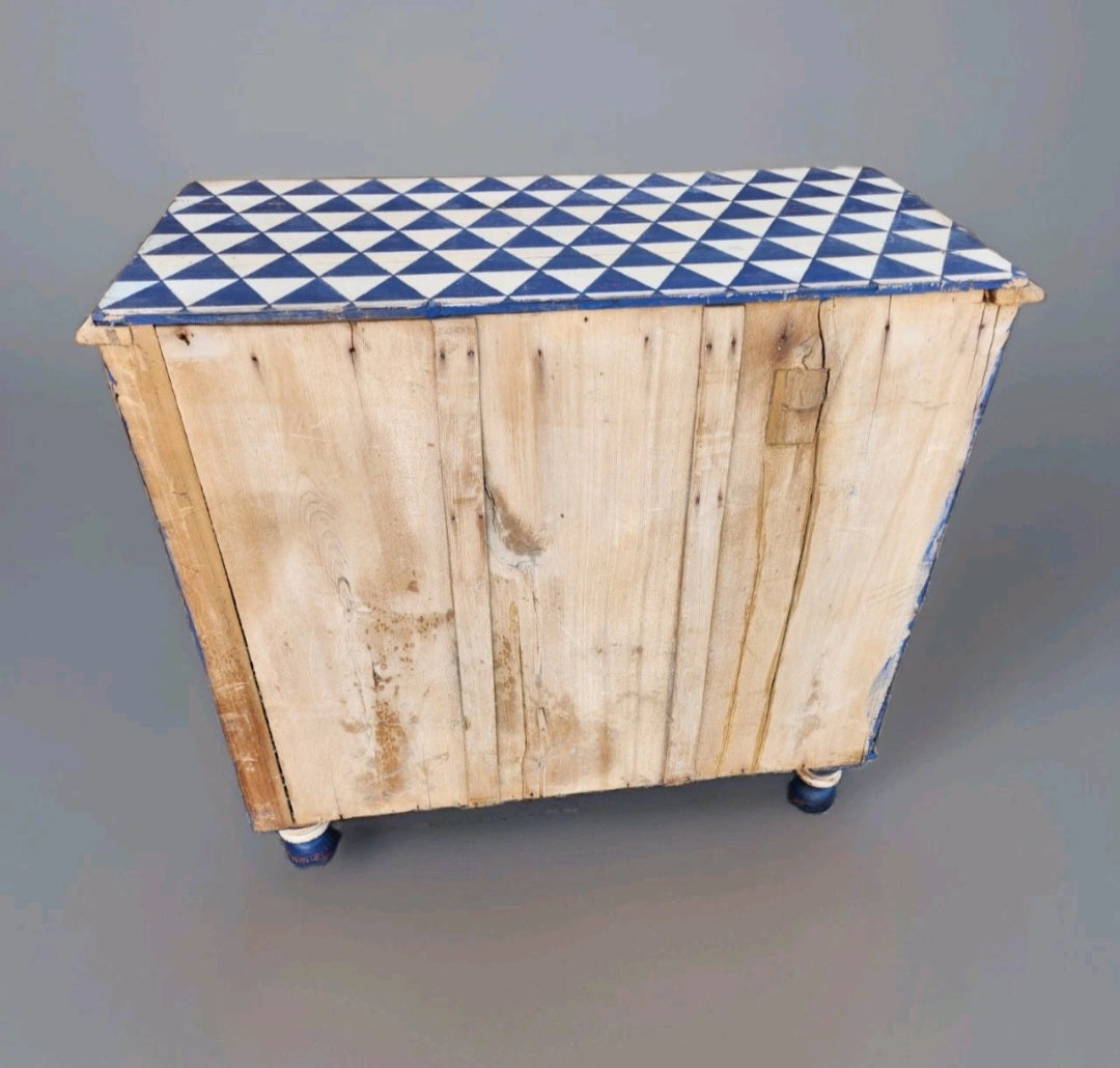 VICTORIAN PAINTED CHEST OF DRAWERS