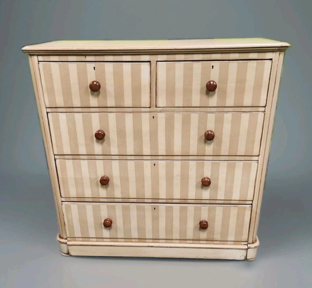 VICTORIAN PAINTED CHEST OF DRAWERS
