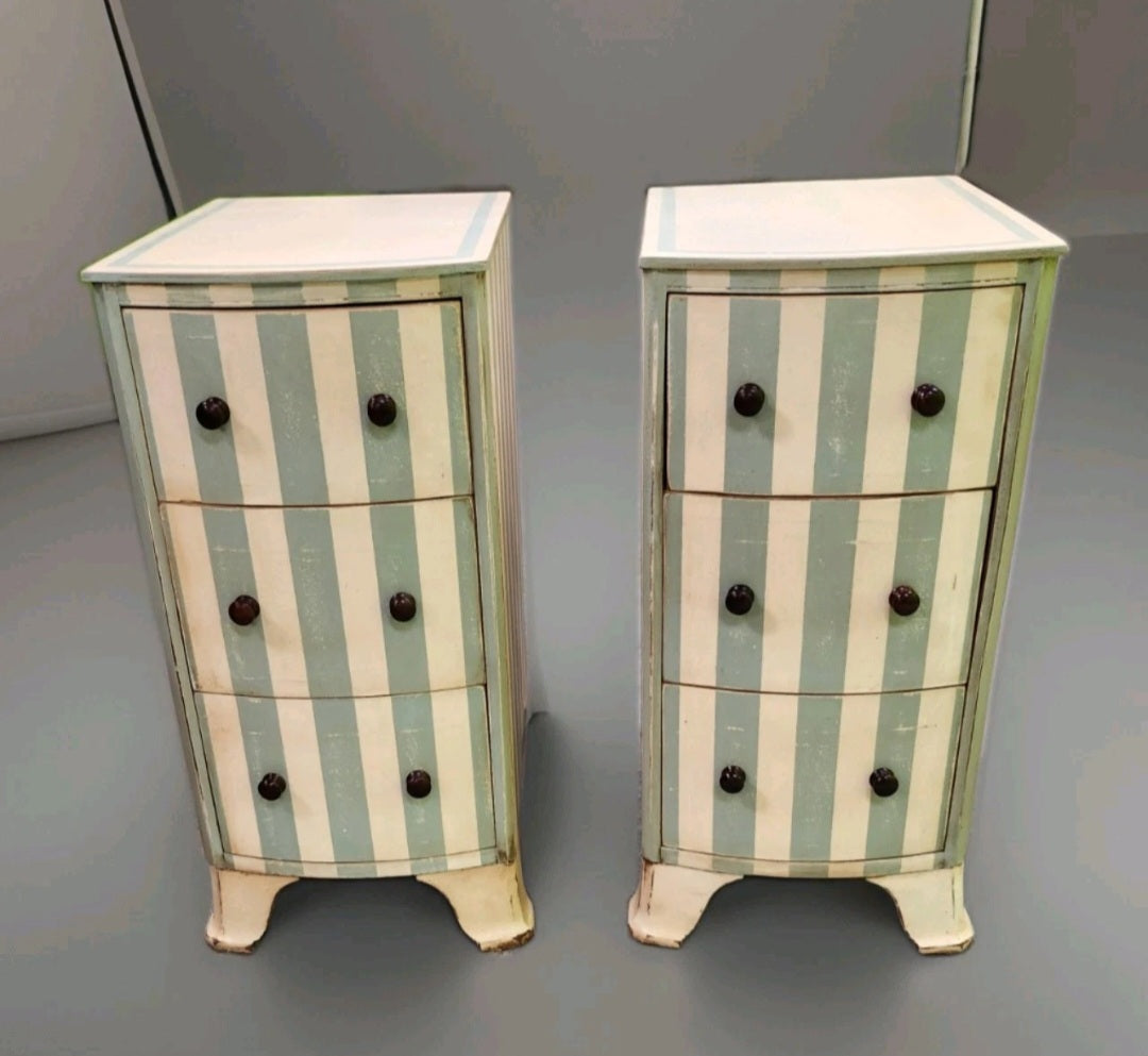 PAIR OF PAINTED BEDSIDE CHESTS OF DRAWERS