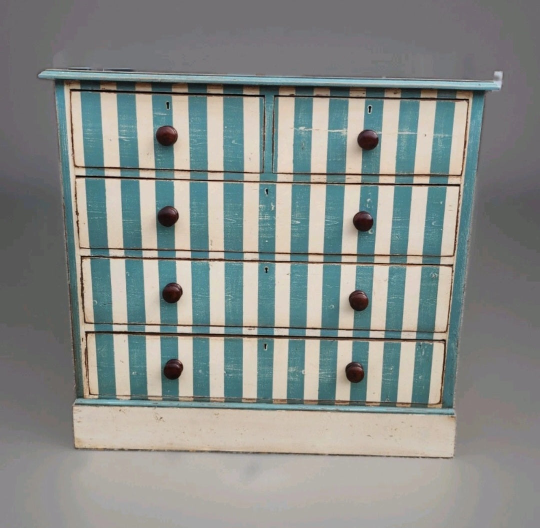 ANTIQUE PAINTED CHEST OF DRAWERS