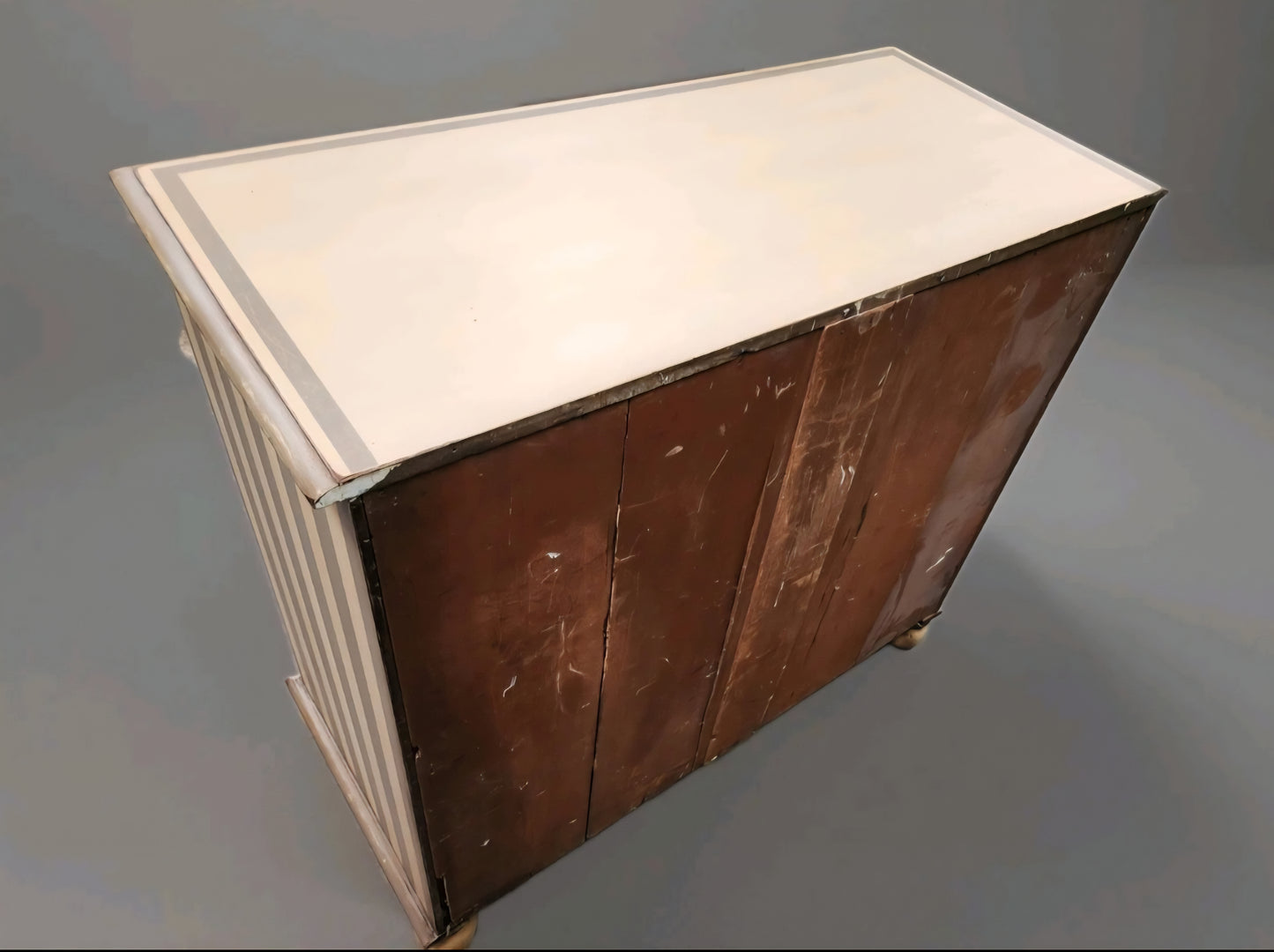 VICTORIAN PAINTED CHEST OF DRAWERS