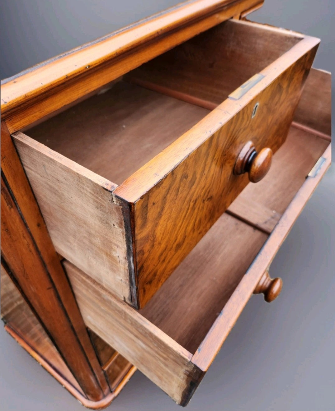 VICTORIAN BURR WALNUT CHEST OF DRAWERS ANTIQUE BURL DESK VICTORIAN  FURNITURE