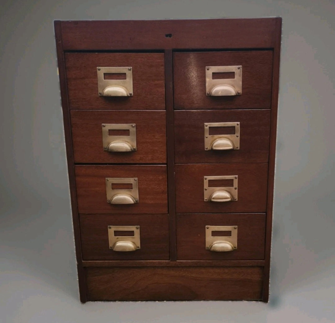 MID CENTURY BANKERS CHEST
