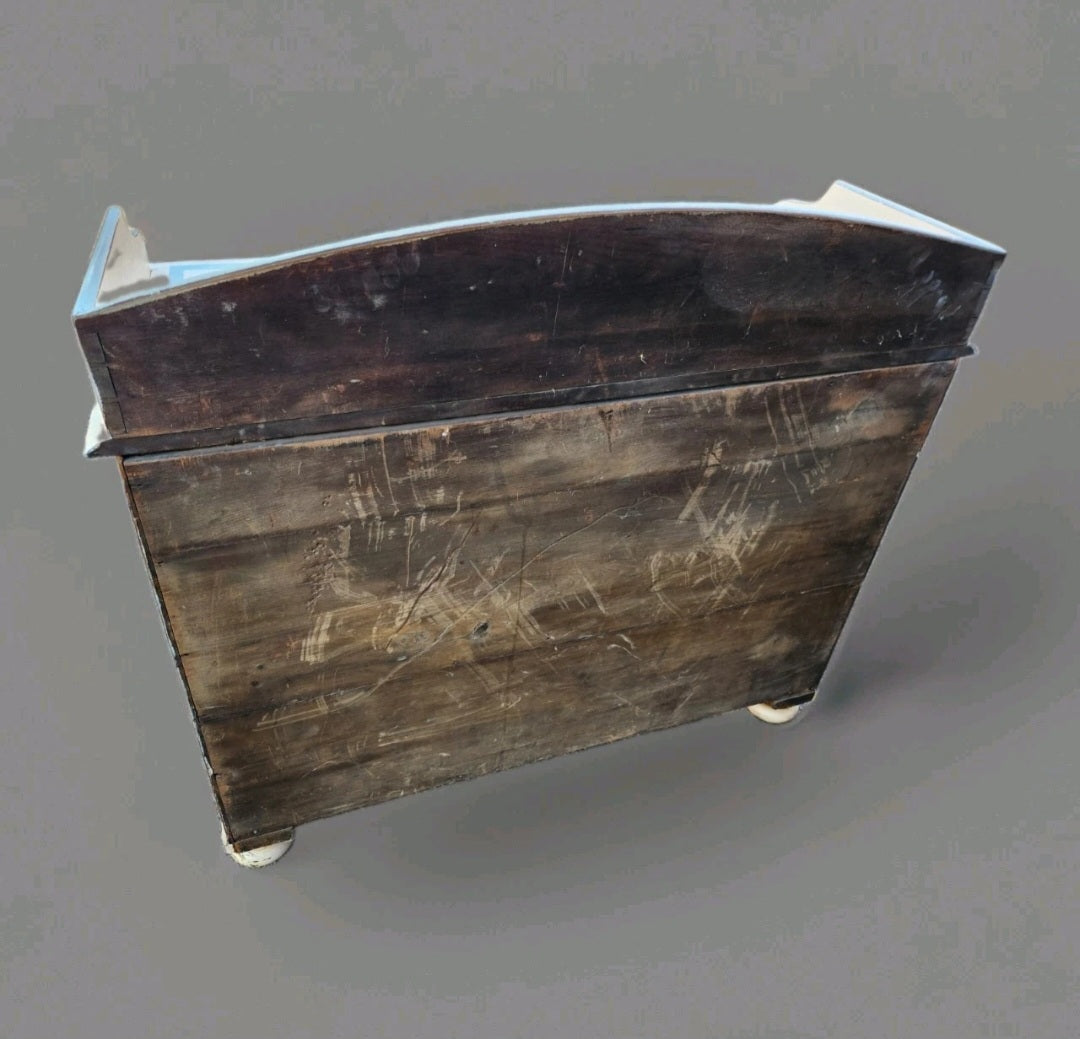 VICTORIAN PAINTED CHEST OF DRAWERS