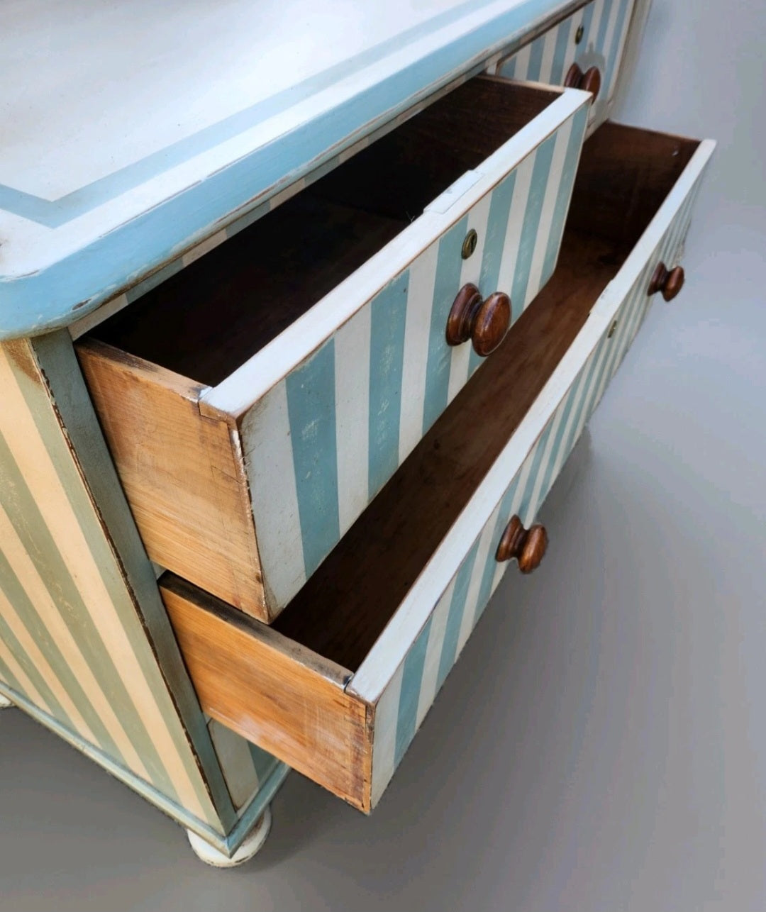 VICTORIAN PAINTED CHEST OF DRAWERS