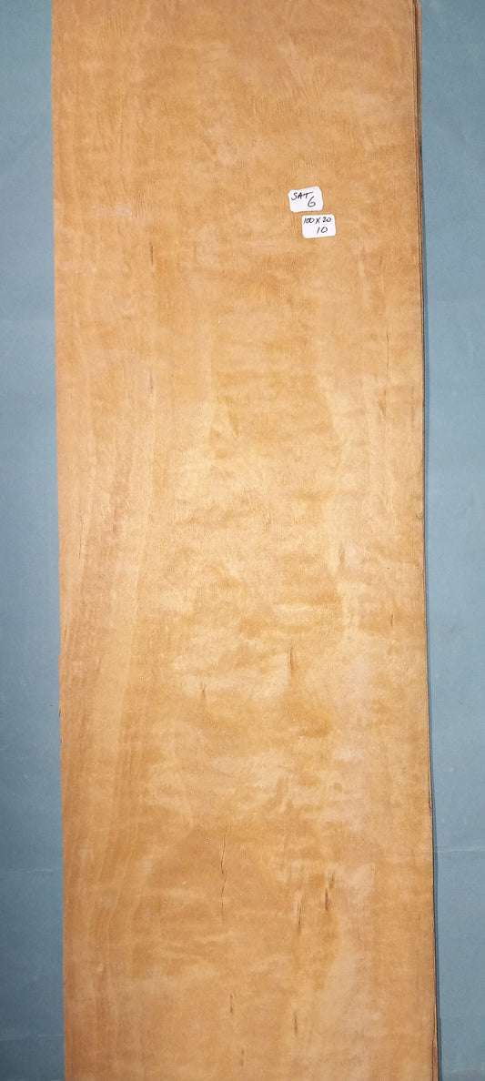 LARGE CONSECUTIVE SHEETS OF SATINWOOD VENEER    100 X 20 CM