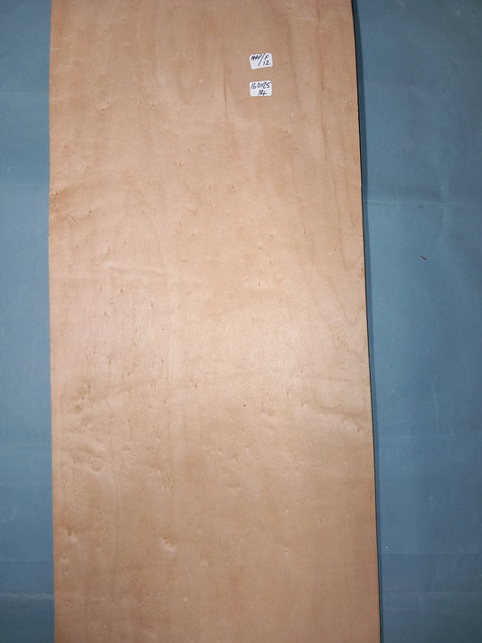LARGE CONSECUTIVE SHEETS OF FIGURED MAPLE VENEER   160 X 25 CM