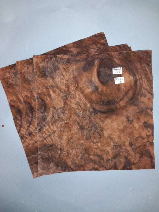 AMERICAN WALNUT BURR - 3 CONSECUTIVE SHEETS 21x22cm