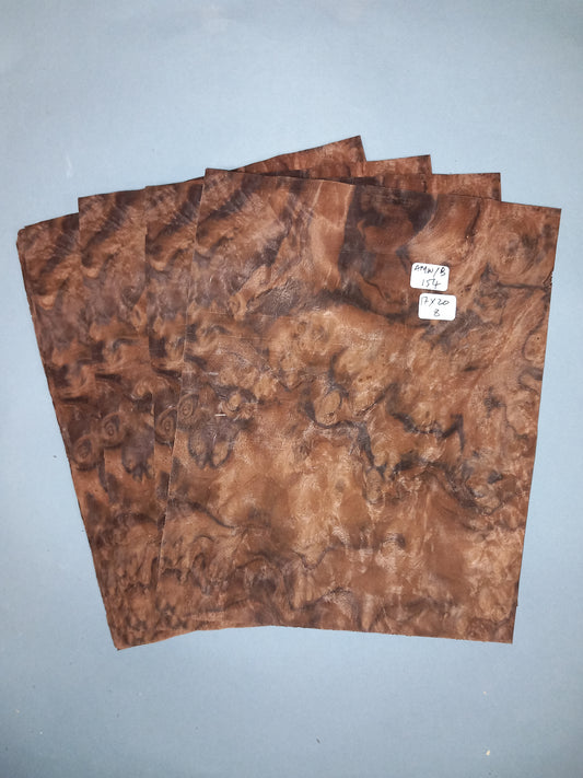 4 CONSECUTIVE SHEETS OF AMERICAN BURR WALNUT VENEER  17 X 20 CM